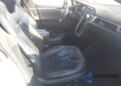 2015 Tesla Model S 70D/85D/P85D z USA, uszkodzony, nr VIN 5YJSA1H22FF097598